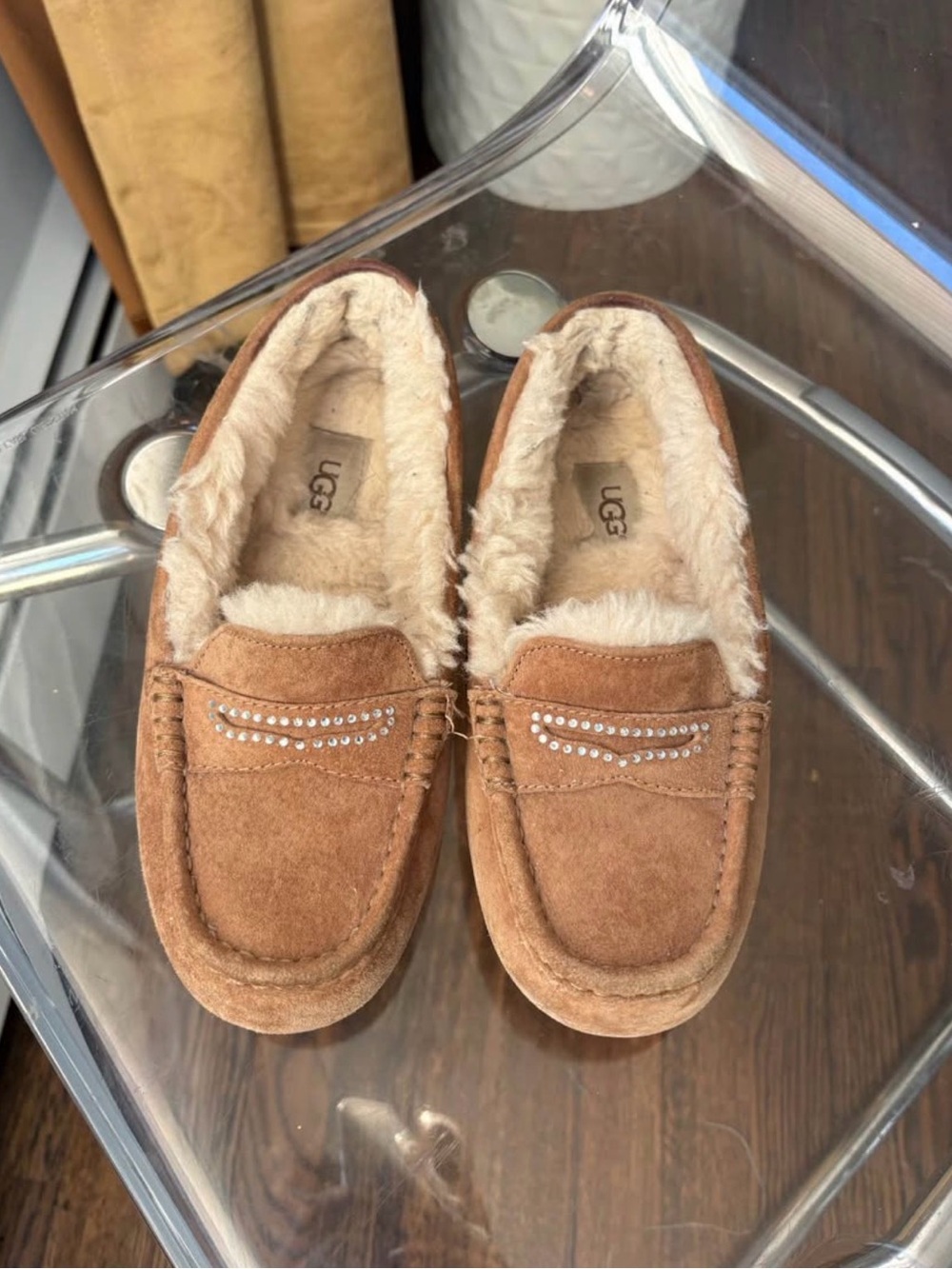 NWOT UGG Chestnut Suede Shearling Moccasin with Rhinestone Accent